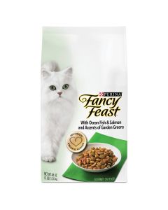 Fancy Feast Gourmet Ocean Fish, Salmon & Accents of Garden Greens 7 lbs.
